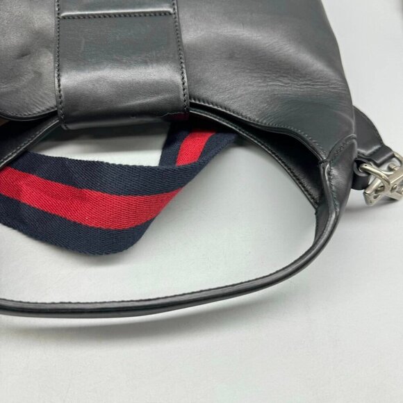100% Authentic GUCCI Soho Leather Shoulder Bag 644-081924 - Picture 8 of 16